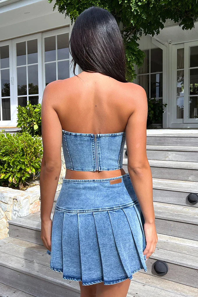 Conjunto Jeans Kendall com Cropped e Saia